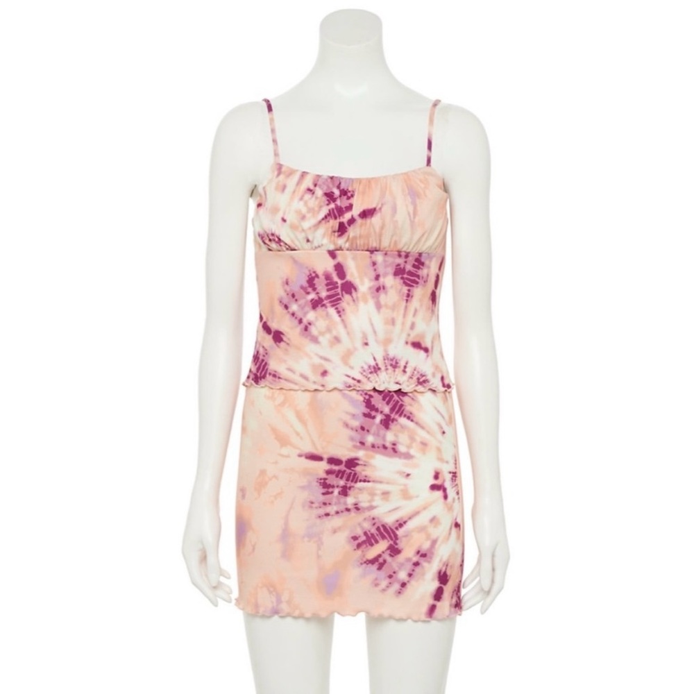 NWT Live To Be Spoiled Juniors' Emma Ribbed Cami Tie Dye Size XS Pink Purple - Picture 2 of 3